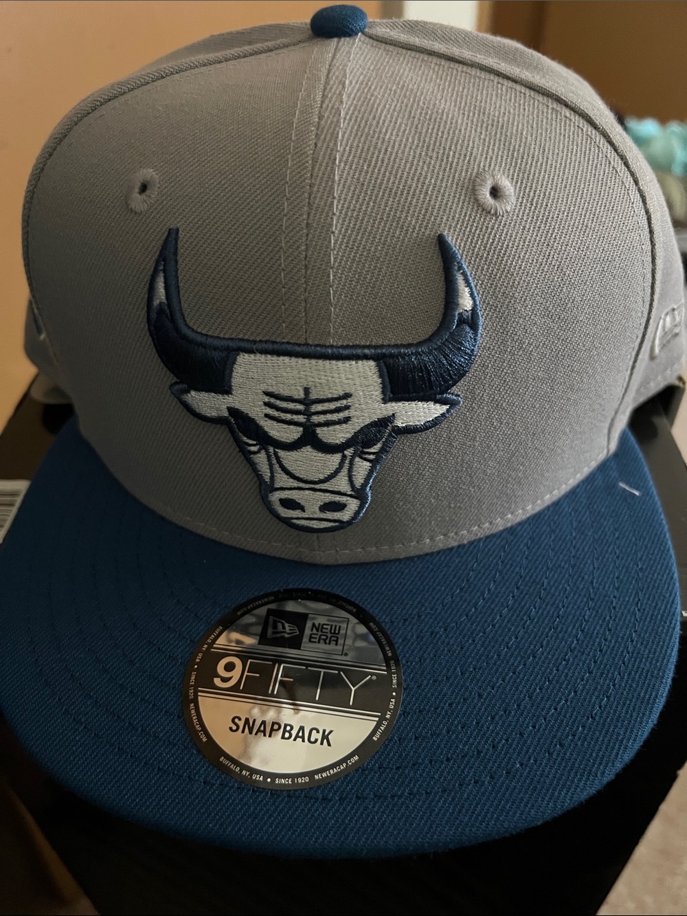 New Era Chicago Bulls 9FIFTY Snapback Hat - Gray & Blue never wore